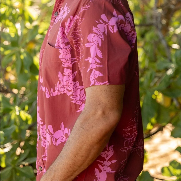 NWT Fighting Eel/Ava Sky Men’s Plumeria Lei Shirt - Picture 3 of 7